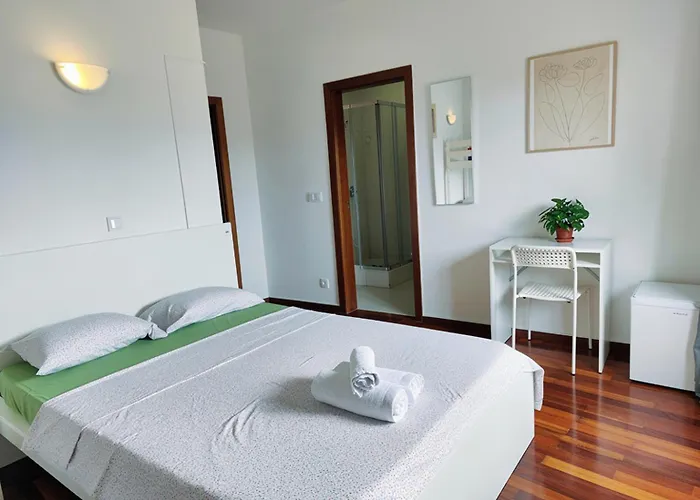 Sir Manuel - Unidade Sao Vicente Gæstehus Braga